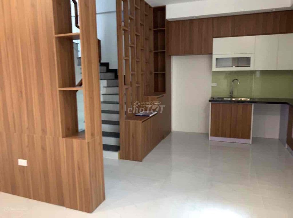 Nhà ngõ 269 Lạc Long Quân Cầu Giấy, 71.4m2, MT 7.8m, 5T ô chờ thang má - Ảnh 3