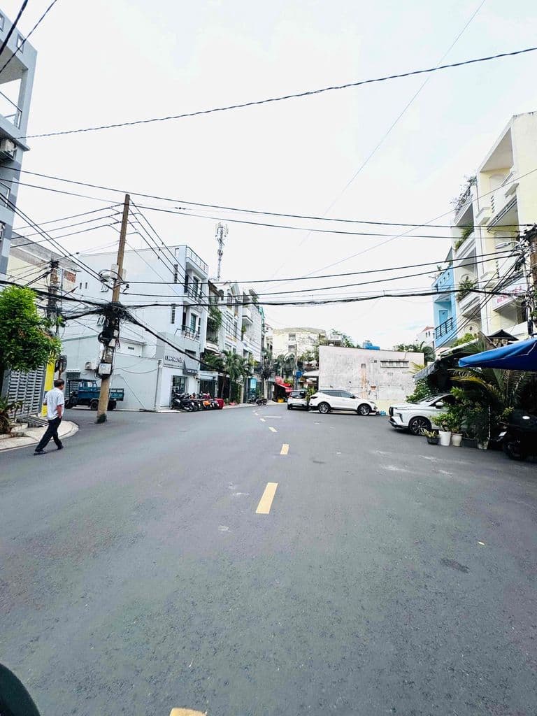 MẶT TIỀN HỤT TƯƠNG LAI LÀ MT CHÍNH BÁN ĐẤT TẶNG NHÀ LÀM KHO C4 NHÀ PH - Ảnh 3