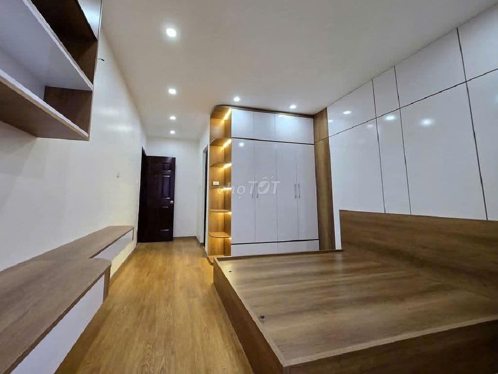 Chỉ hơn 5 tỷ sở hữu căn hộ chung cư Thành phố Giao Lưu, 3 ngủ, full đồ - Ảnh 2