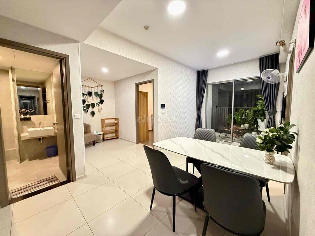 bán căn 69m2 . 2pn .2wc . đã có sổ vào ở ngay. nội thất cao cấp - Ảnh 2