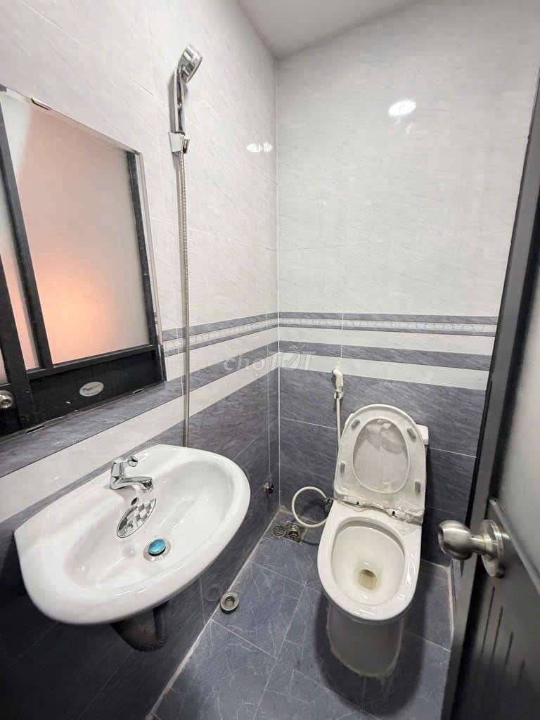 nhà chính chủ cần bán - Ảnh 2