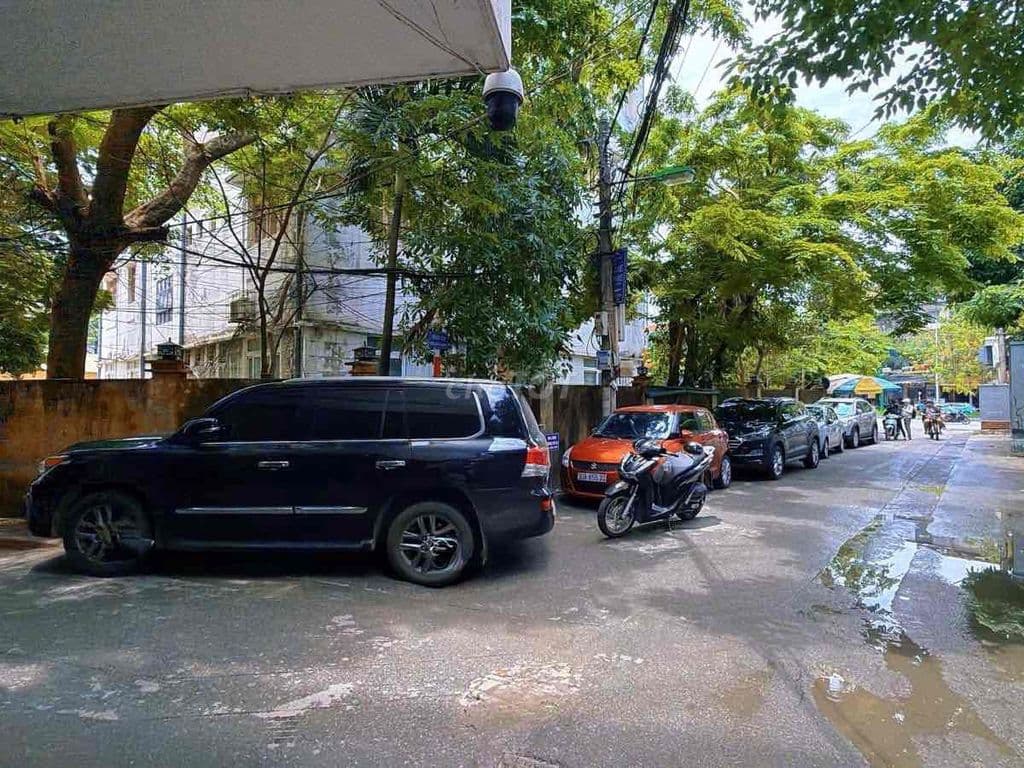 HẠ CHÀO BÁN GẤP NHÀ PHÂN LÔ NGUYỄN KHÁNH TOÀN 42M 8 TẦNG 16 TỶ OTO TR