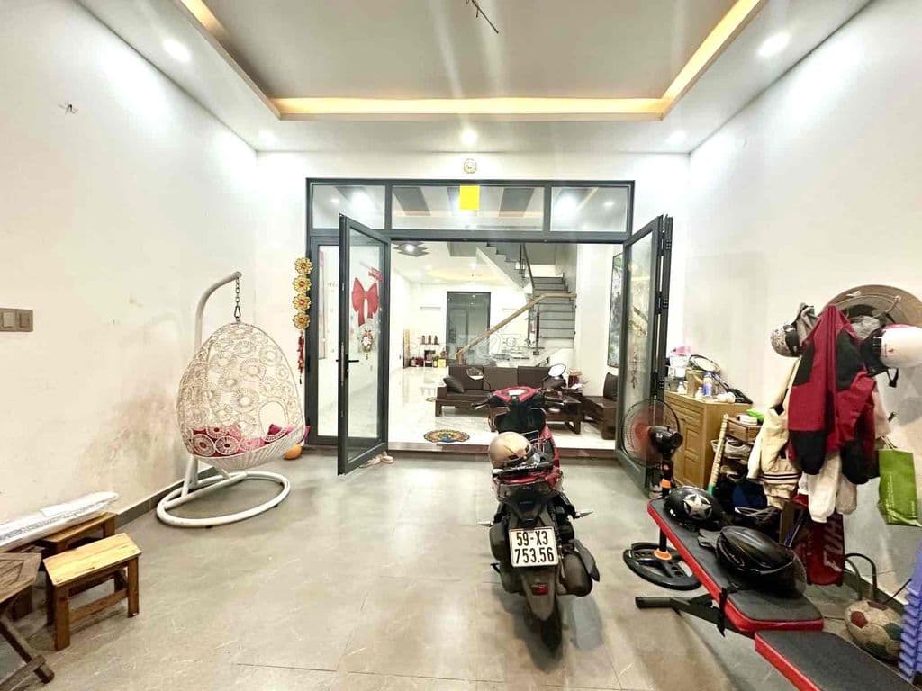 MẶT TIỀN - KDC ÊM ĐỀM - 4 TẦNG ĐÚC - ĐƯỜNG 8M - 5PN, 4WC . - Ảnh 3