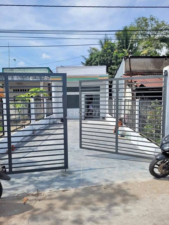 NỢ -Bán nhanh căn nhà cấp 4 ở 1/ Đ. Hồ Văn Tắng DT:155m2 SHR giá 950tr