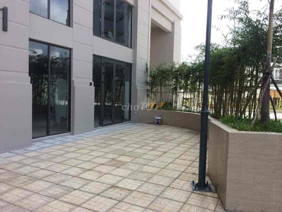 cần bán shophouse giao thô