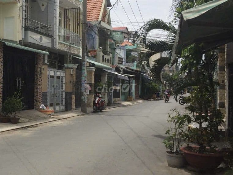 Nhà mặt tiền hẻm xe tải 8m, DT: 88m2, đường Tân Hòa Đông,quận Bình Tân