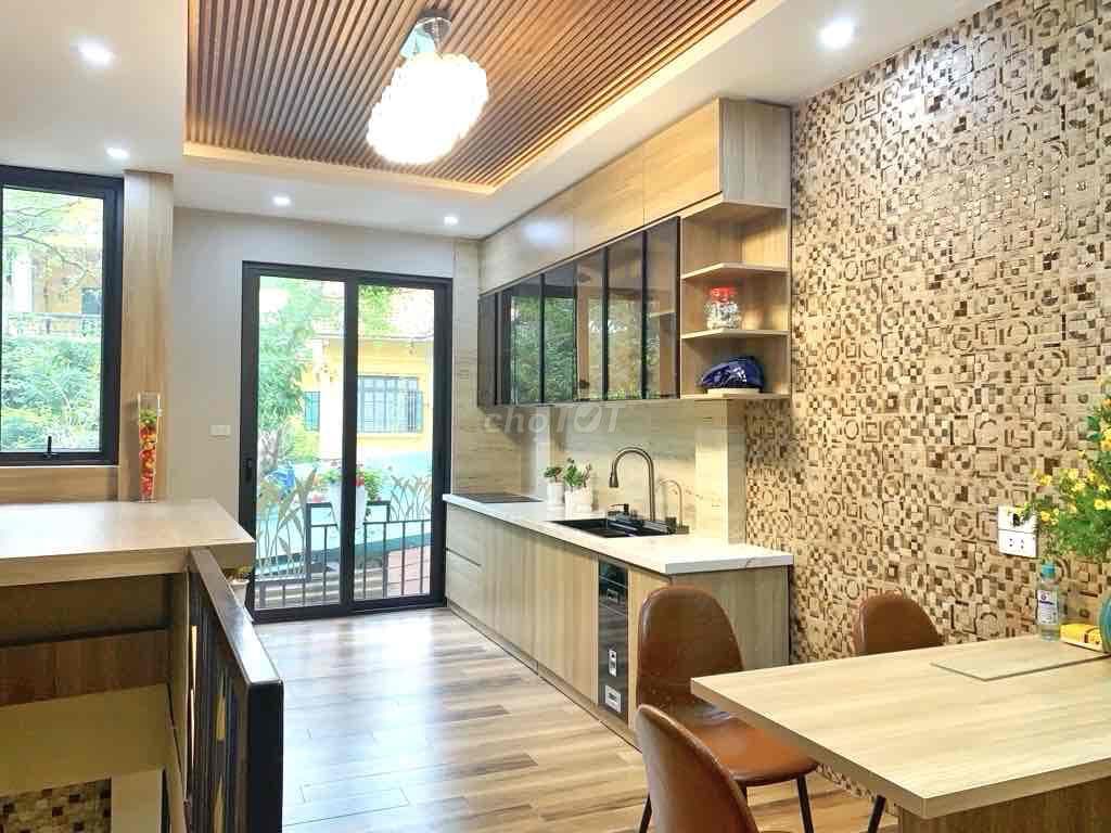 💎 wHIẾM! NHÀ ĐẸP NGUYỄN VĂN CỪ - THOÁNG VĨNH VIỄN - Ô TÔ VÀO NHÀ - Ảnh 3