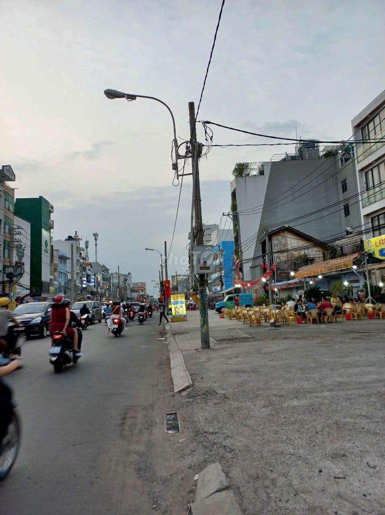 CHDV dòng tiền 600tr/Năm sát mặt tiền lô gốc thông thoáng ngay quận 3 - Ảnh 2