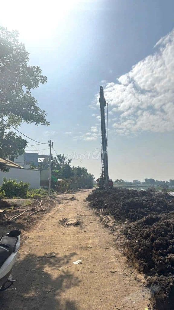 Đất View 2mt Sông Vàm Thuật APD DT 5X30 giá 15 tỷ nhìn GV