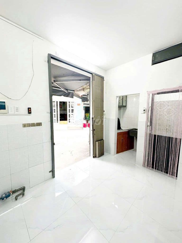 Bán Nhà Huỳnh Văn Chính 3pn 2wc. chỉ 2.35 tỷ - Ảnh 2