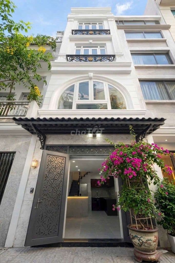 BÁN NHÀ ĐẸP 5 LẦU 6,15 TỶ ( QUẬN 4 )