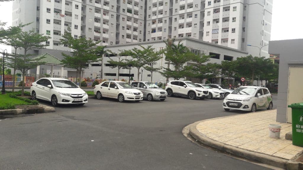 Bán căn chung cư 2PN giá rẻ tầng thấp tại HQC Plaza Nguyễn Văn Linh