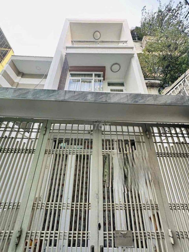 NHÀ 3 TẦNG (3.5m x 13m) ĐƯỜNG HOÀ HƯNG Q10. GIÁ: 7 TỶ TL