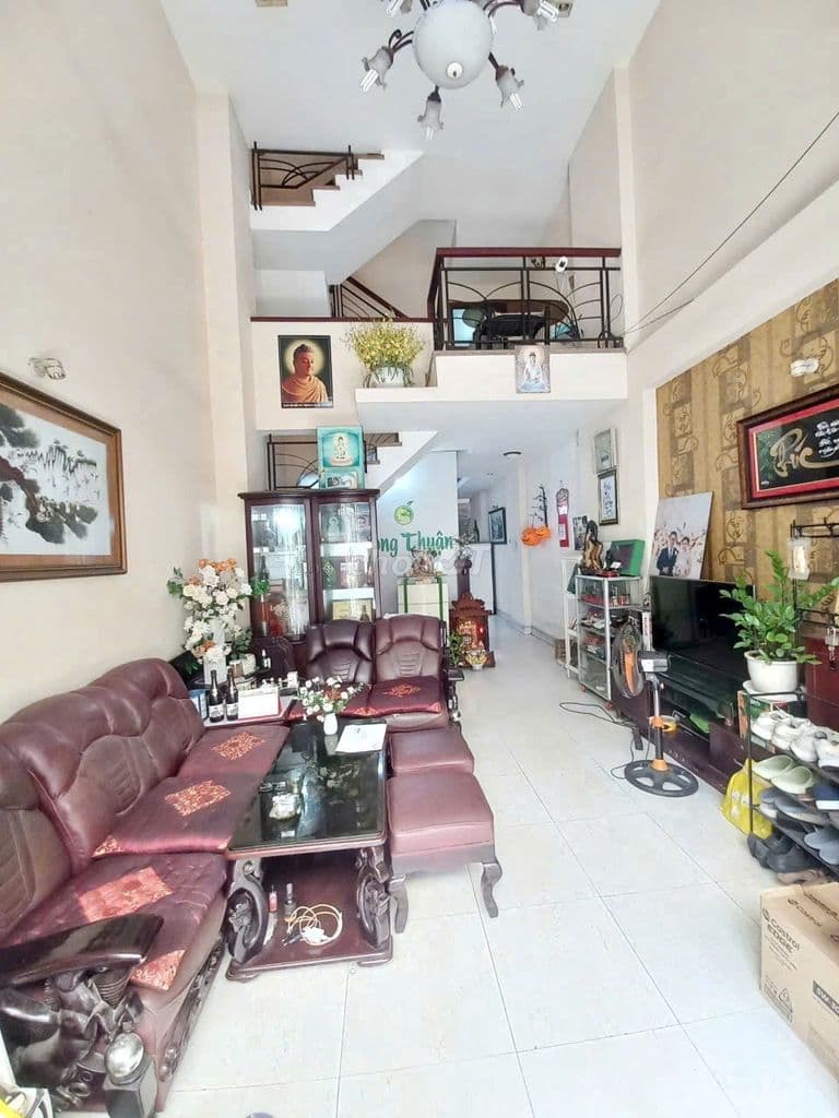 Bán nhà 2 lầu Khu Kiều Đàm Trần Xuân Soạn, giá 11.5 tỷ