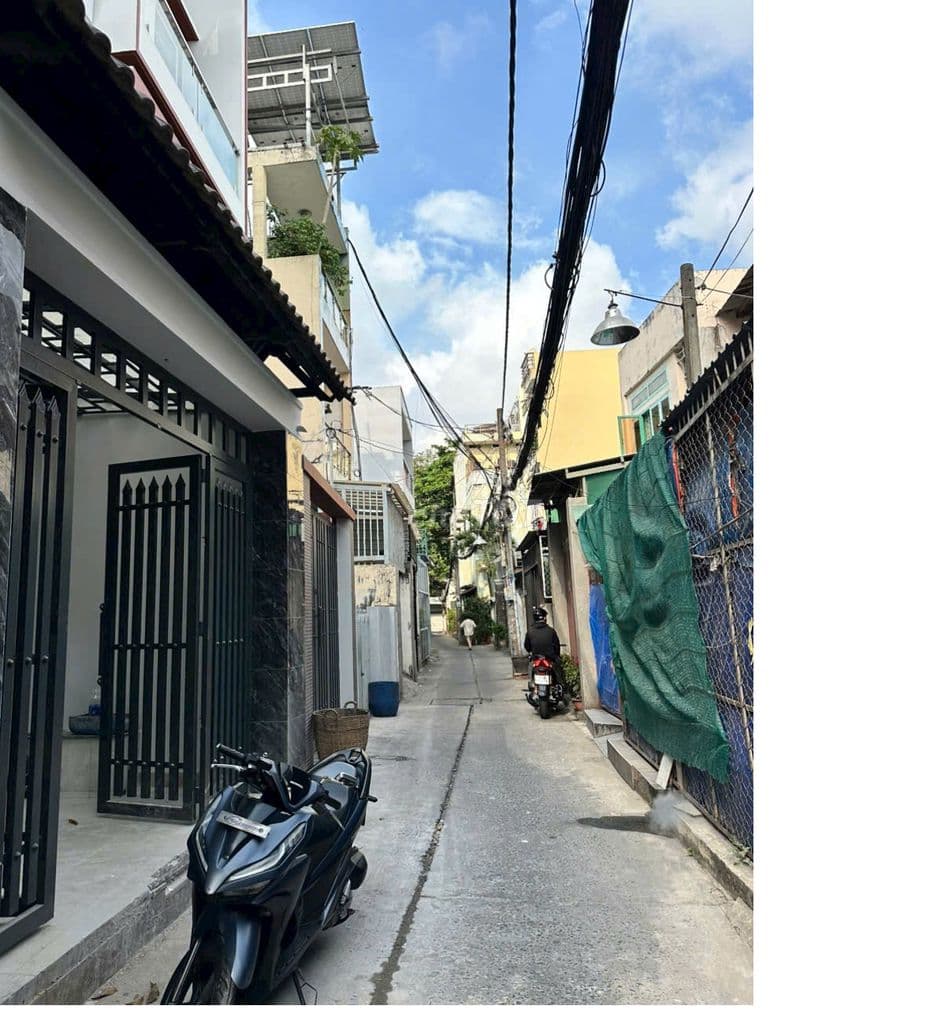 🏡BÁN NHÀ ĐẸP 4 LẦU BÌNH LONG (DT 4.2 X 19M), 4PN 4WC, NGAY AEON MALL