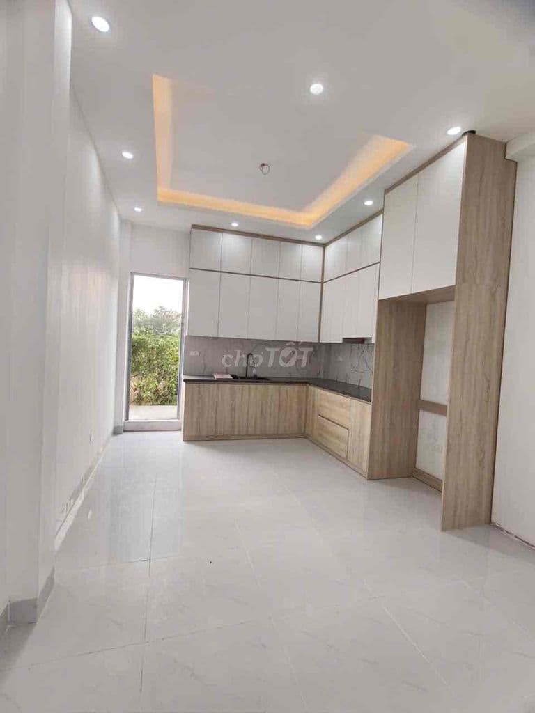 Nhà Phượng Cách 42m2 Đơn Lập 4 tầng Ô tô đỗ cổng giá 3 tỷ 9 - Ảnh 3