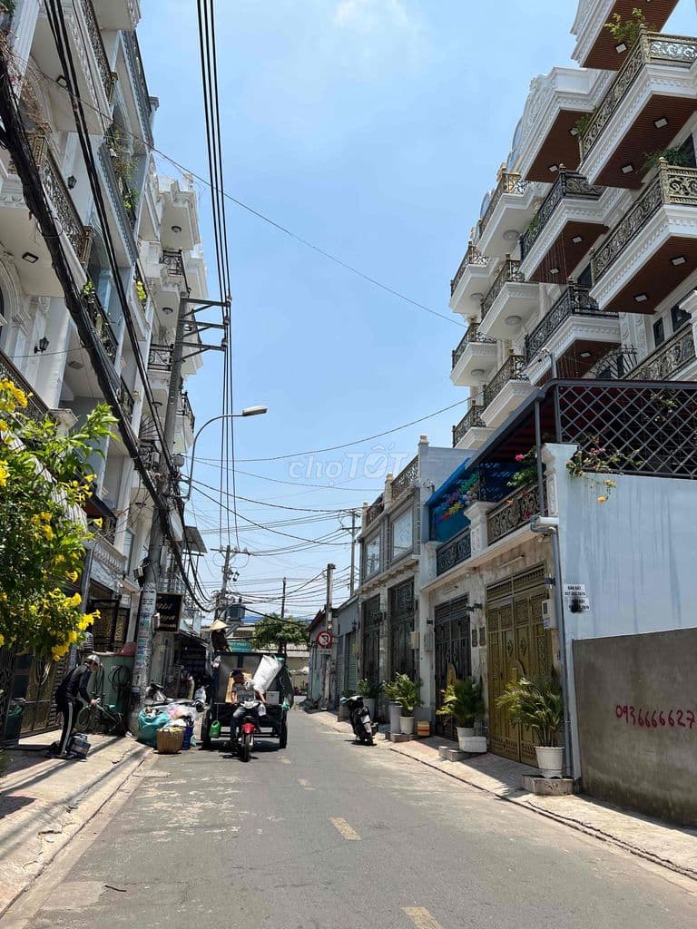 ĐẤT 4x 19 - HẺM 8M THÔNG - CÁCH HL2 20m