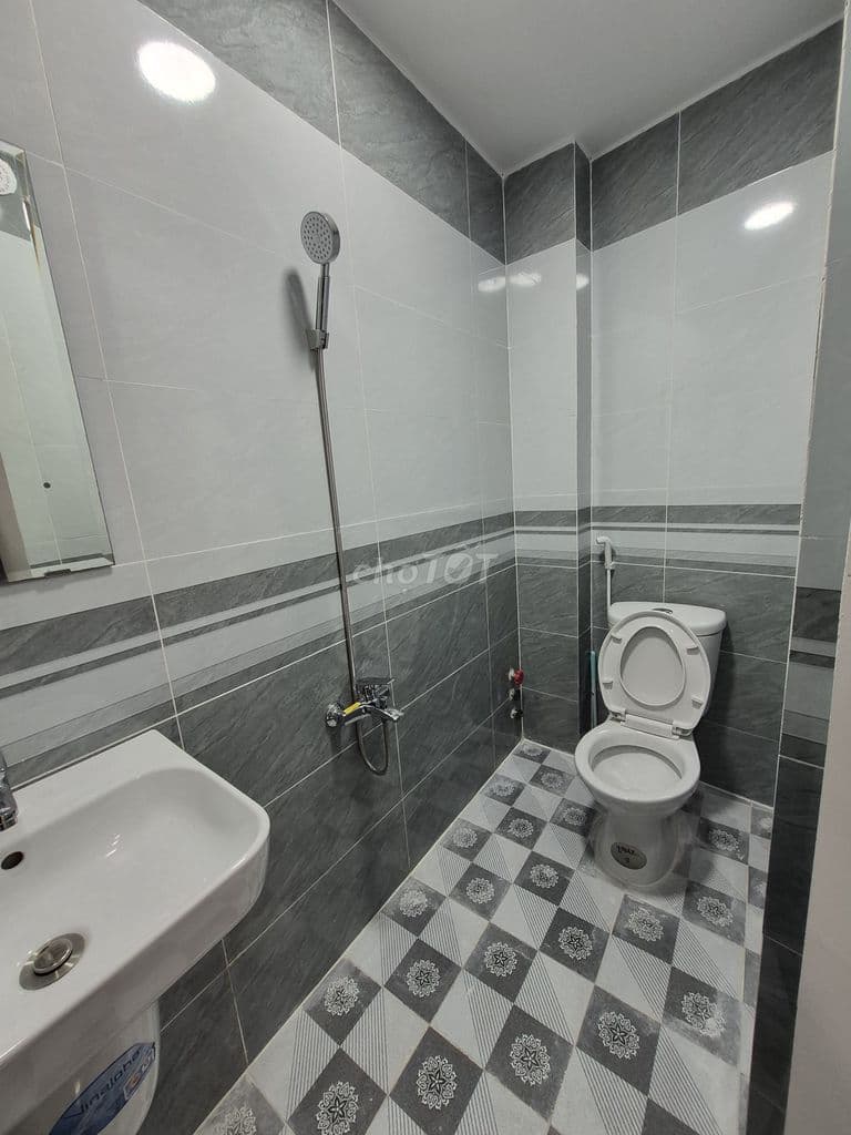 NHÀ ĐẸP Q4- 30m2 - 3 TẦNG- FULL NỘI THẤT- SÂN THƯỢNG - Ảnh 2