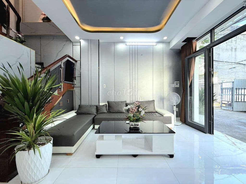căn góc 2 mặt hêm 6m 4 tầng 5pn kế Phú Mỹ Hưng quận 7 6 tỷ 68 - Ảnh 2