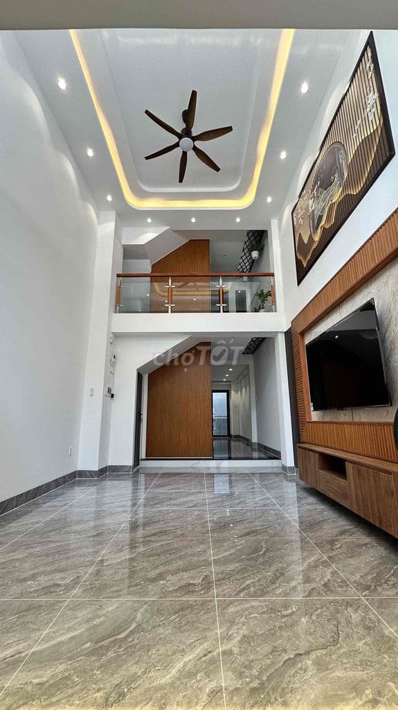 Bán nhà đẹp 4 tầng ,thang mái , full nội thất giá 9,5 tỷ