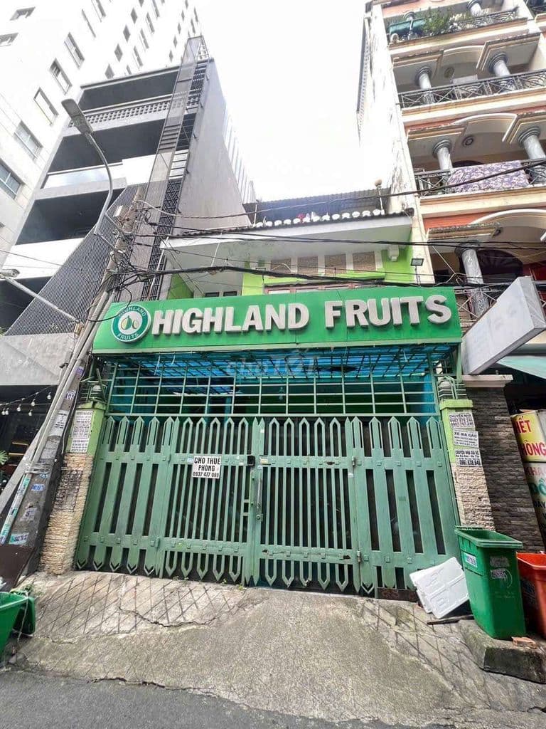 Nhà đường Nguyễn Gia Trí . ( đường D2 cũ ) . p 25 bình thạnh.