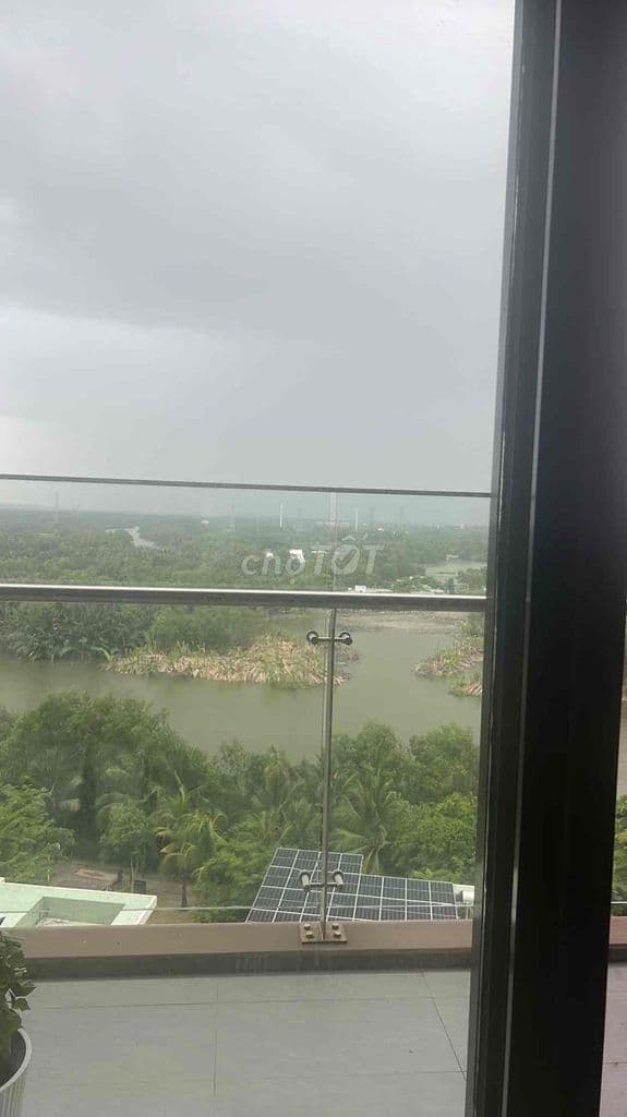 Cần bán căn hộ 3 phòng ngũ chính chủ