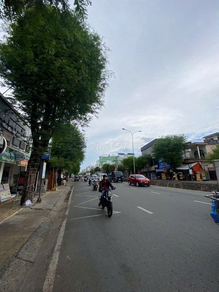 Bán nhà mặt tiền Lê Trọng Tấn, DT 5mx25m, 3 tầng, View Aeon Mall T.Phú - Ảnh 3