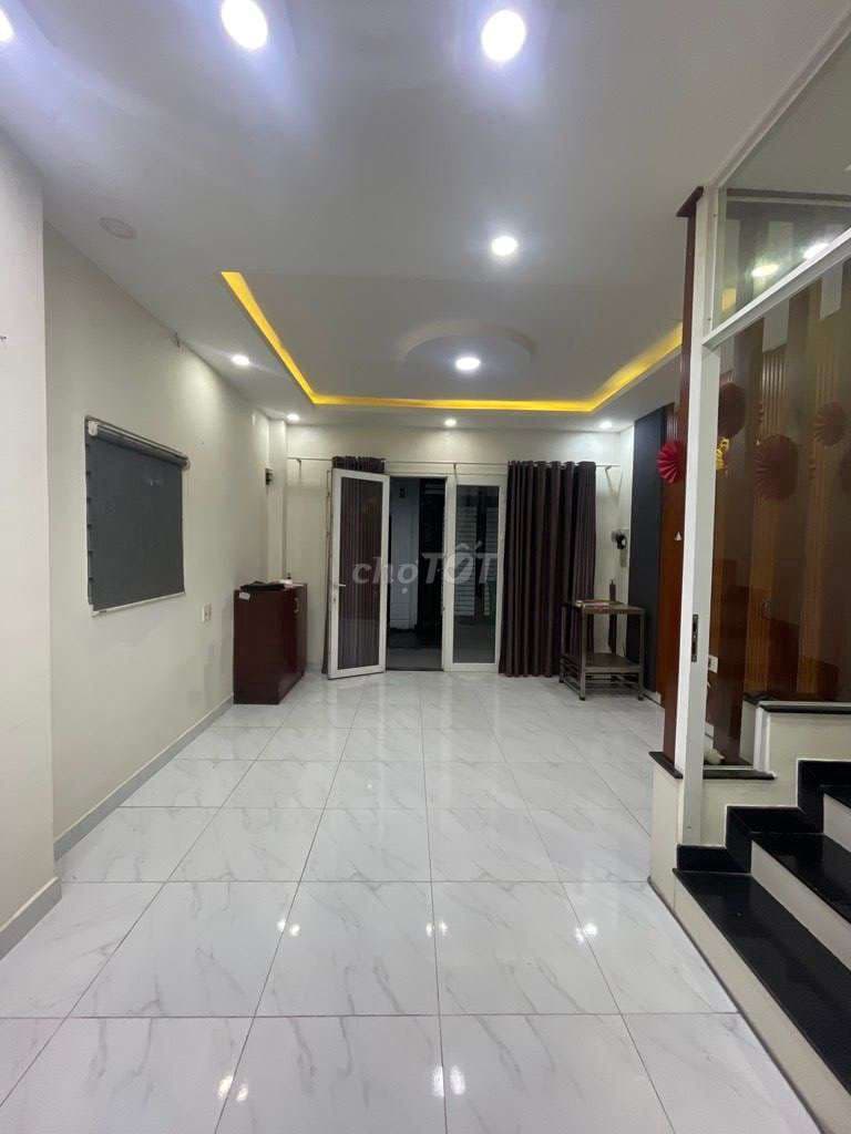 BÁN GẤP NHÀ AEON TÂN PHÚ ,HẺM Ô TÔ THÔNG ,NGANG LỚN 4M2*16M ,3 TẦNG . - Ảnh 2