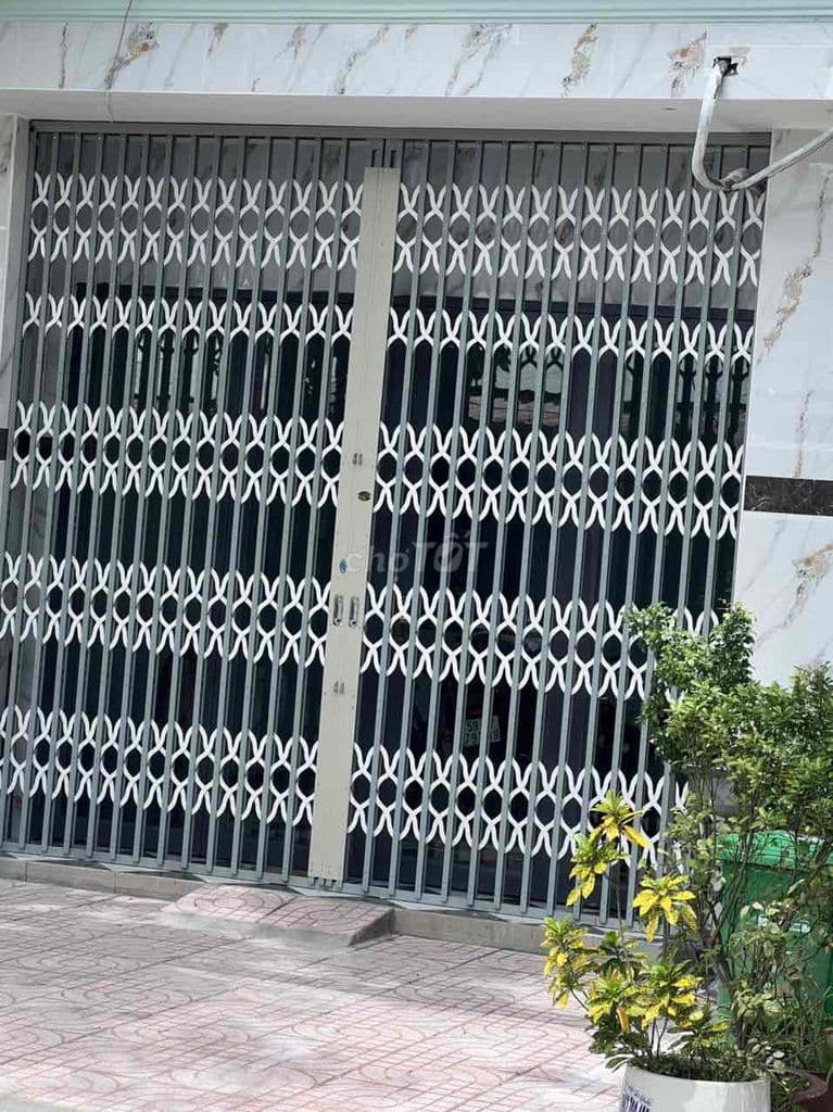 Cần bán gấp nhà mặt tiền kinh doanh cách chợ phước bình 50m