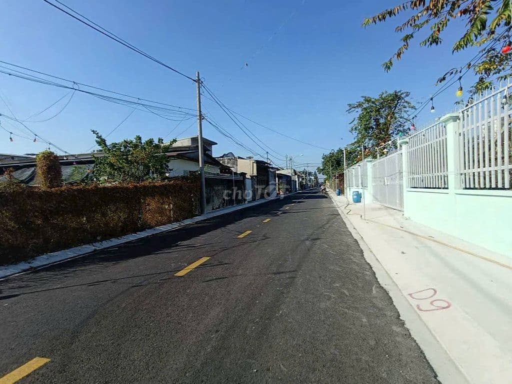 BÁN GẤP ĐẤT MẶT TIỀN THỔ CƯ TRUNG TÂM CỦ CHI- 7.5X51,466M2,SHR, 1 TỶ - Ảnh 2