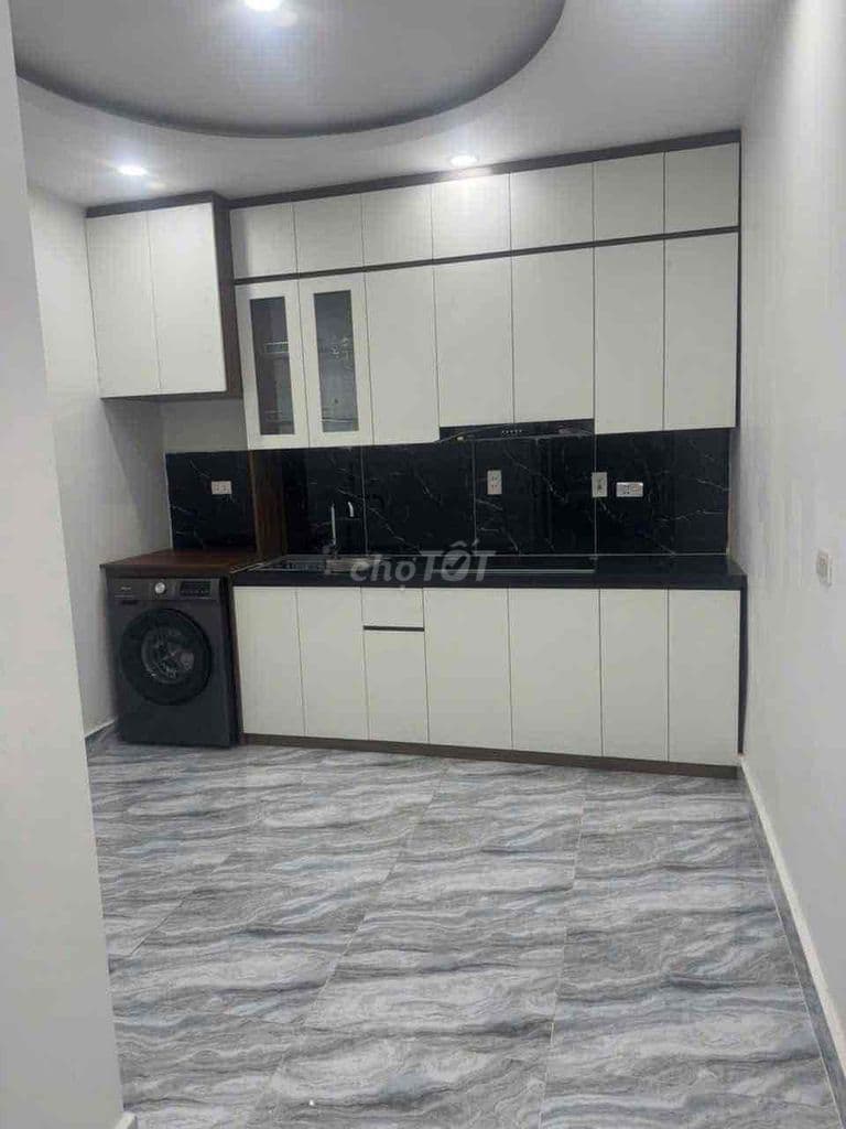 Bán nhà đẹp 5 ngủ Định Công Hạ-15m oto-gần bãi gửi oto-35m*3T; MT4m - Ảnh 2