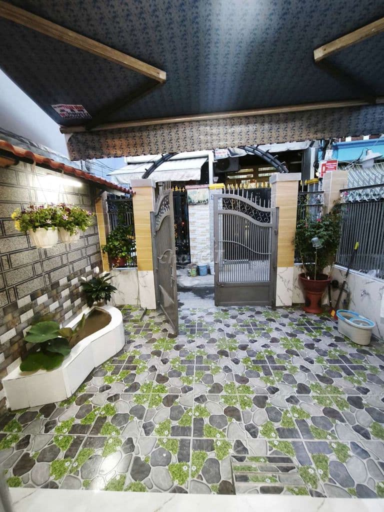 Nhà cấp 4 diện tích siêu khủng - chỉ 60triệu/m2