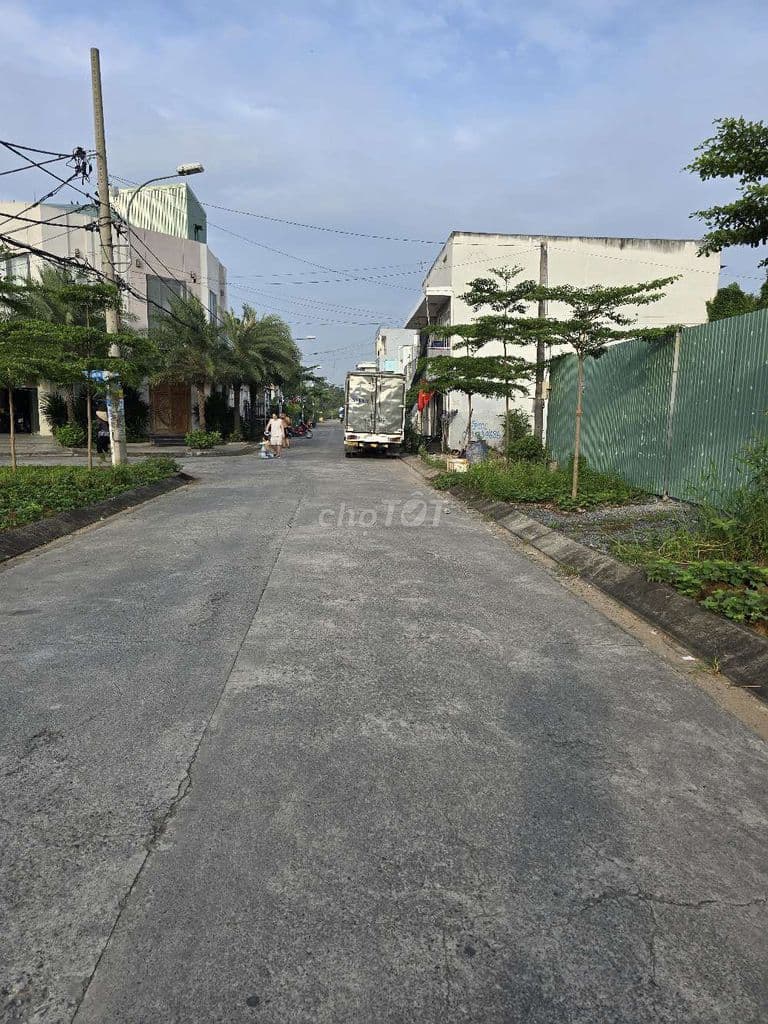 bán Đất hẻm 154 Nguyễn văn tạo-Long thới Diện tích 100m2 Giá 50tr/m2