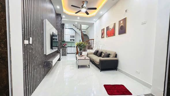 bán nhà mới 30m2 phố Trương Định đẹp long lanh