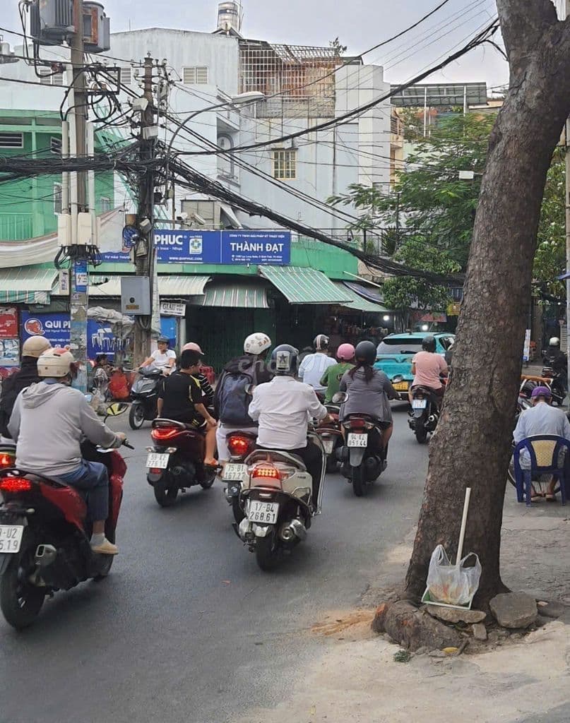 Nhà MT đường nhựa 161B/x LLQuân, đúc 2 Lầu BTCT HHMG 🌹 1%