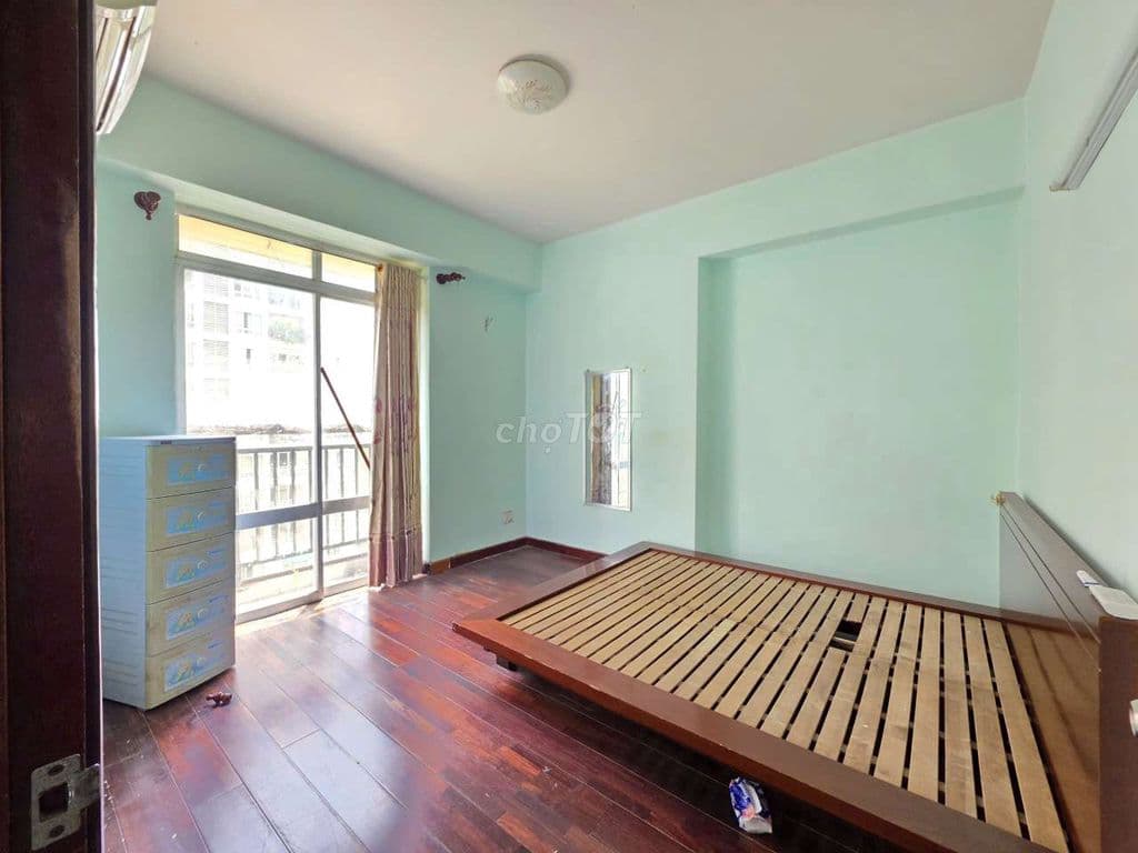 Chính chủ bán rẻ căn hộ petroland q2