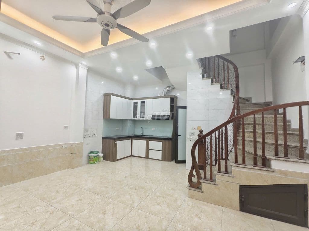 NHÀ NGỌC HỒI – ĐƯỜNG RỘNG XE HƠI – VỀ NỘI THÀNH CHỈ 15 PHÚT