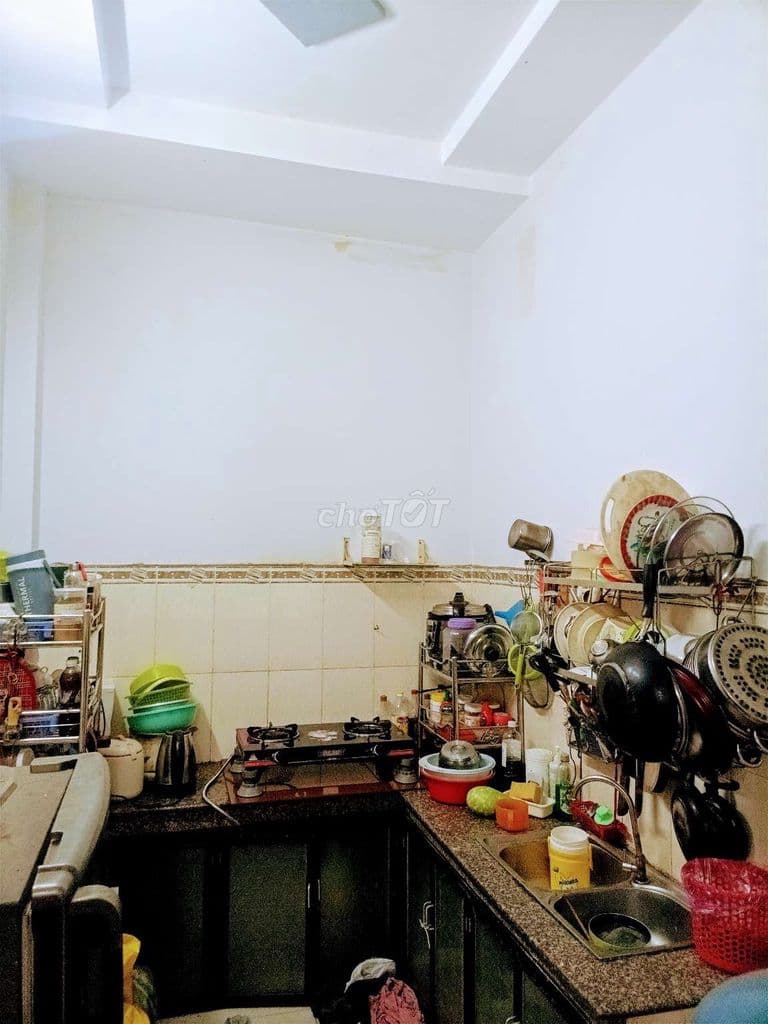 Nhà 2 lầu, 4 phòng ngủ. hẻm xe hơi. Ngay Chợ Hiệp Thành Quận 12 - Ảnh 3