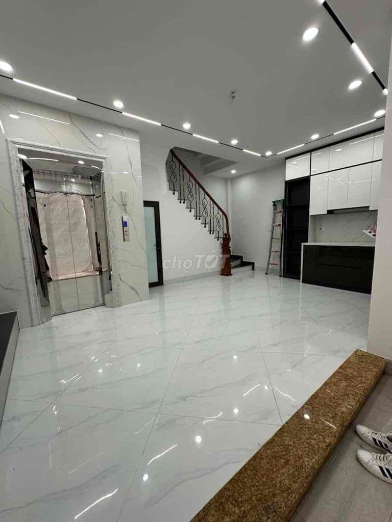 Giảm luôn 2 tỷ cho khách thiện chí, nhà 2 mặt ngõ, lô góc, 40m*5T - Ảnh 3