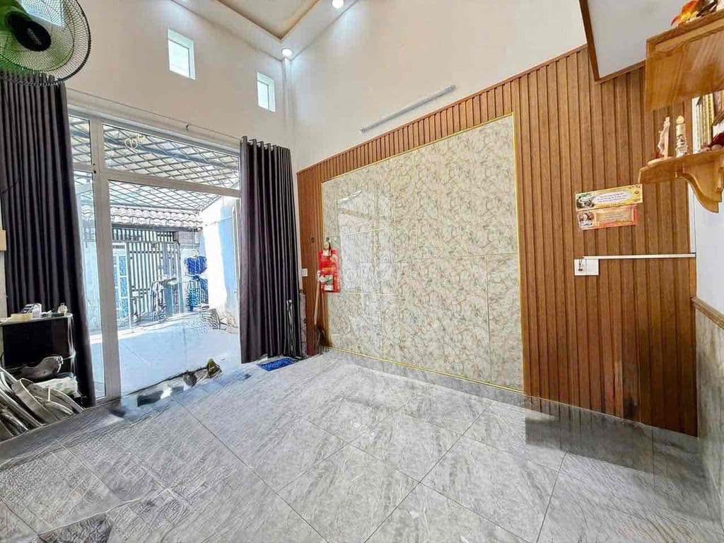 Nhà đúc lửng 3.4x18 cách TA16 khoảng 100m