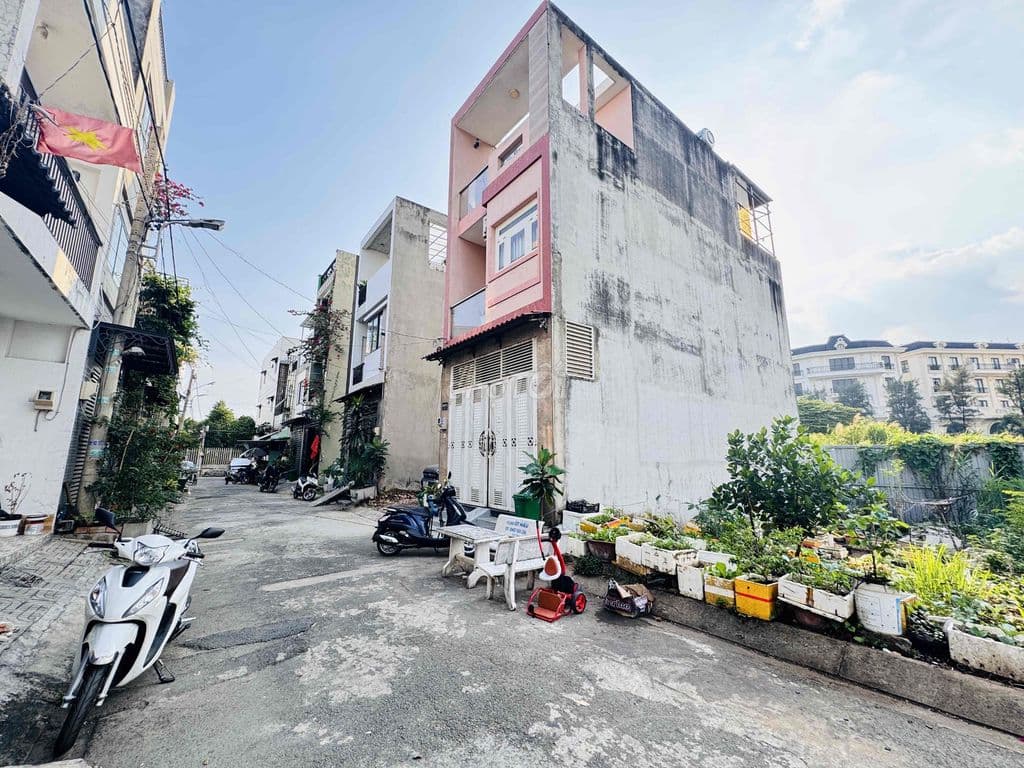 BÁN ĐẤT HXH QUỐC LỘ 13- SÁT ĐINH THỊ THI VẠN PHÚC CITY, SHR