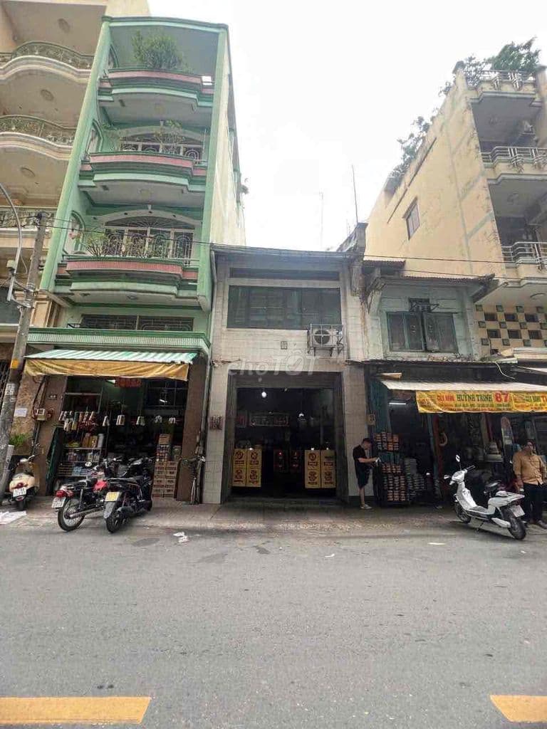 🐉Mặt Tiền Trịnh Hoài Đức Q5👉38t🐉