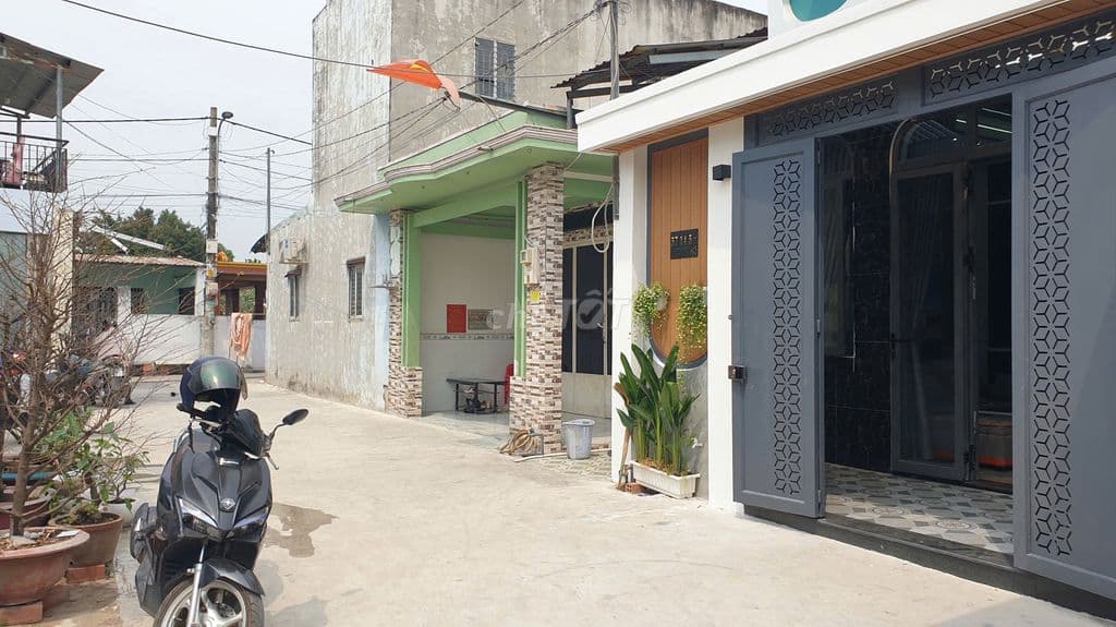 HOT - Nhà SHR 5x15m, hẻm xe hơi gần Chợ Xuân Thới Thượng Hóc Môn - Ảnh 2