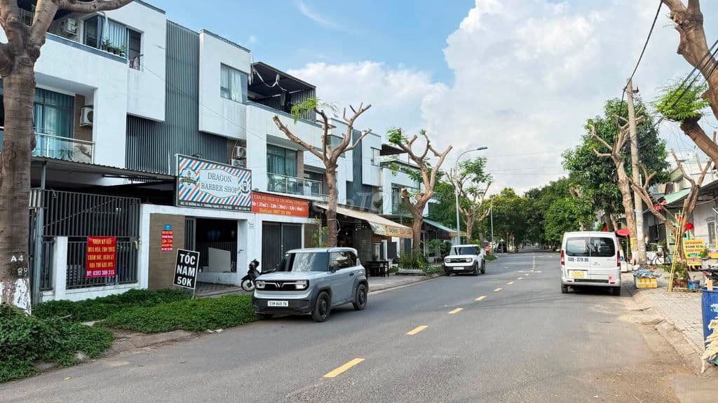 BÁN CĂN BIỆT THỰ MT A4 - KHU ĐÔ THỊ ĐÔNG TĂNG LONG - 20,5 TỶ/300M2 - Ảnh 2