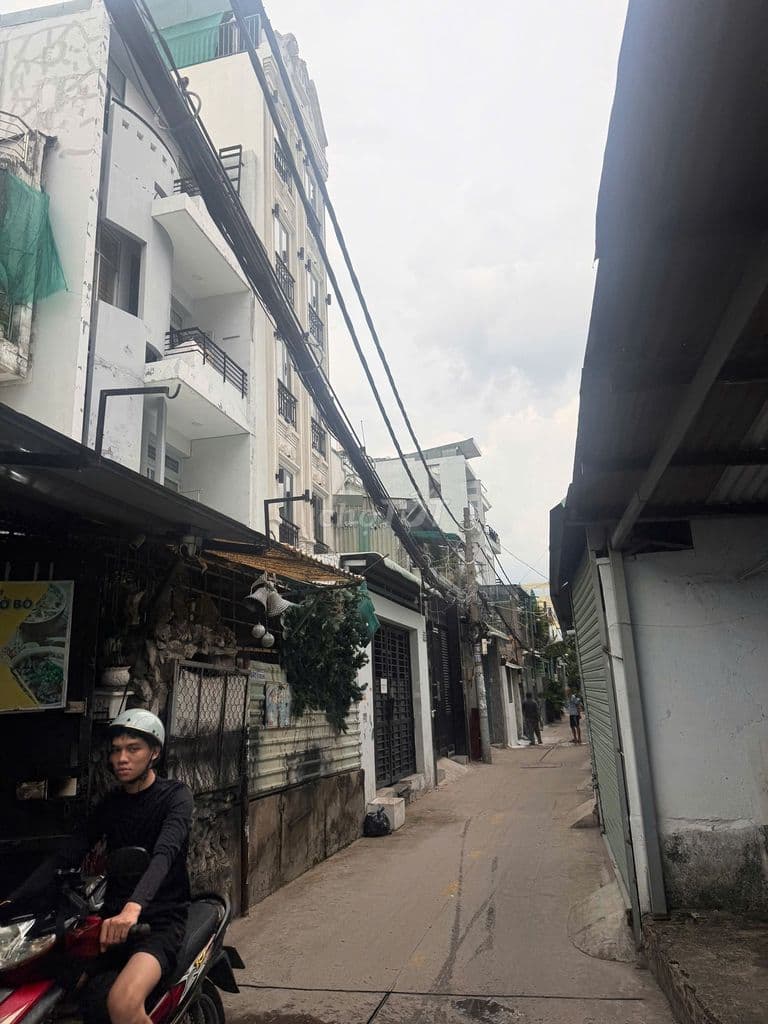 BÁN GẤP Nhà C4 Đường Dương Quảng Hàm, gần bên ĐH Văn Lang CS3 - Ảnh 3