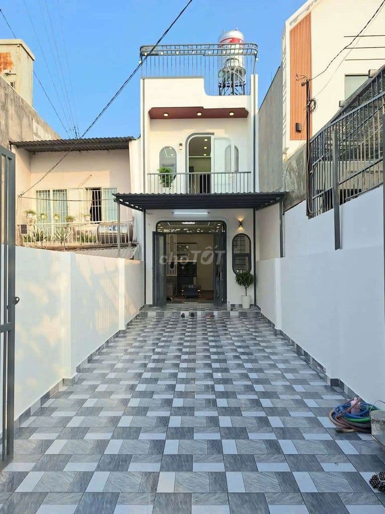 nhà ít tiền nhưng đậu được 2 ôtô thạnh xuân q12