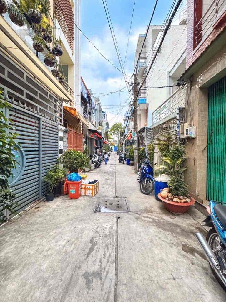 Nhà chính chủ ngay ngã tư bốn xã,chỉ 6 đồng - Ảnh 2