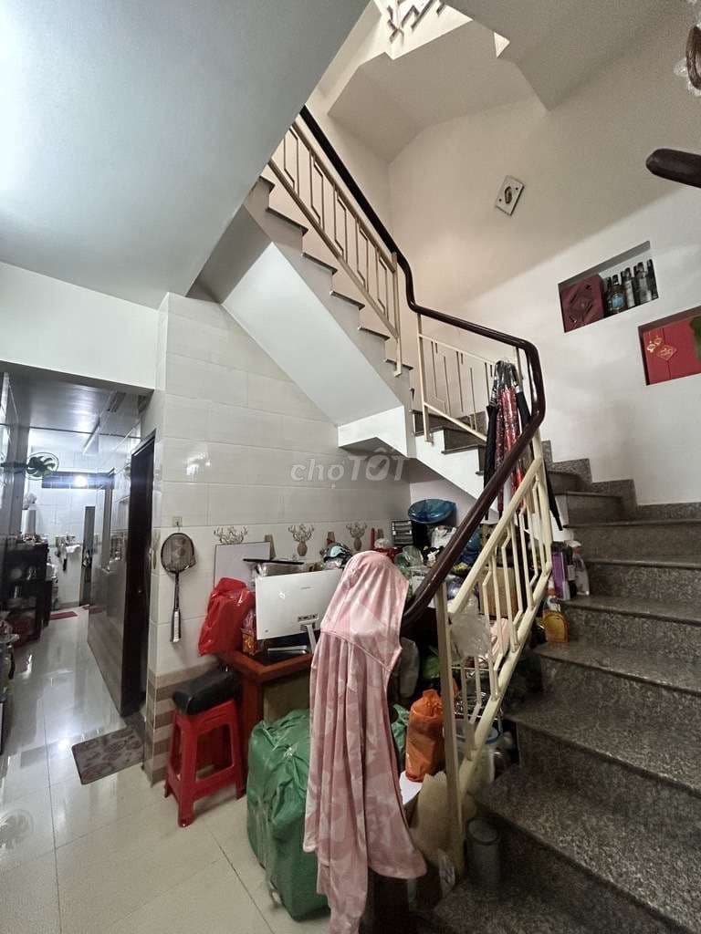 Bán nhà Bình Tân gần Chợ Bình Trị Đông 3 tầng 96m2, HXH thông 7.4 tỷ - Ảnh 2