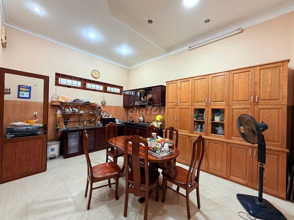 BIỆT THỰ CỔ GIỮA TRUNG TÂM QUẬN 10 – CĂN GÓC 3 MẶT HẺM Ô TÔ - Ảnh 2