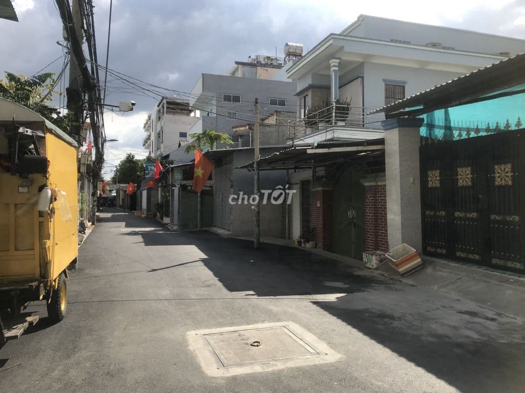 BÁN 159M2 ĐẤT KÈM NHÀ NÁT – HXH 8M ĐƯỜNG CHUYÊN DÙNG 9, Q.7